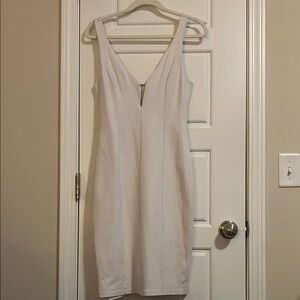 Bebe White Midi Dress with Elegant Design